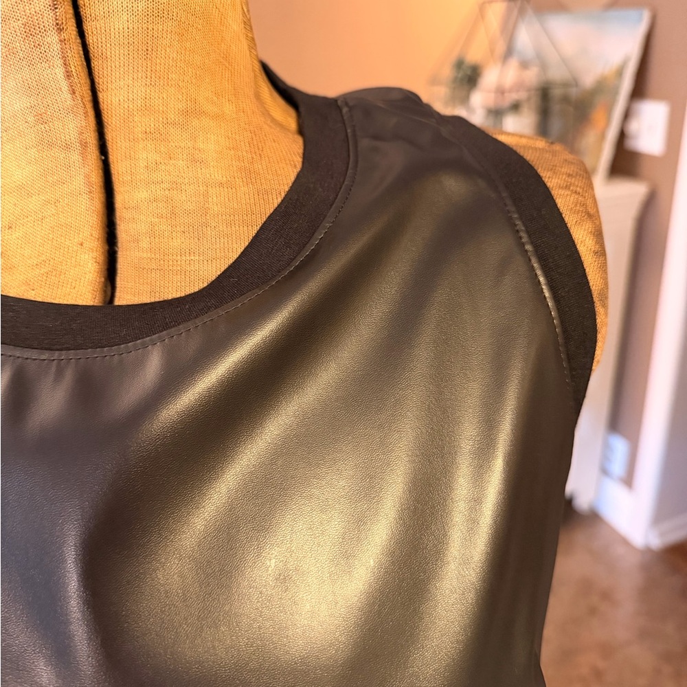 Elegant Black Faux Leather Tank Top - Picture 7 of 8